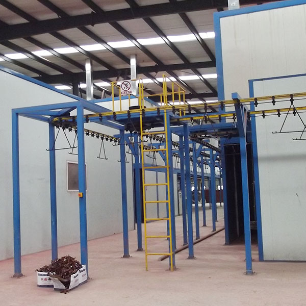 Automatic paint assembly line of wooden doors